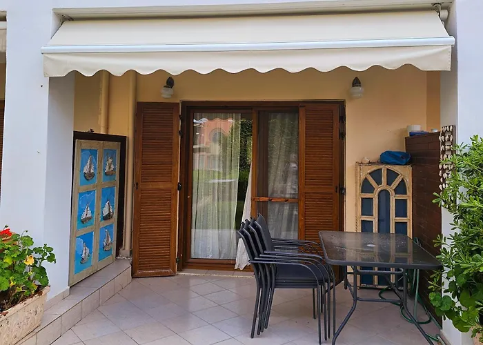 Maisonette By The Sea 50 M Hébergement de vacances *