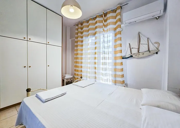 Maisonette By The Sea 50 M Hébergement de vacances *