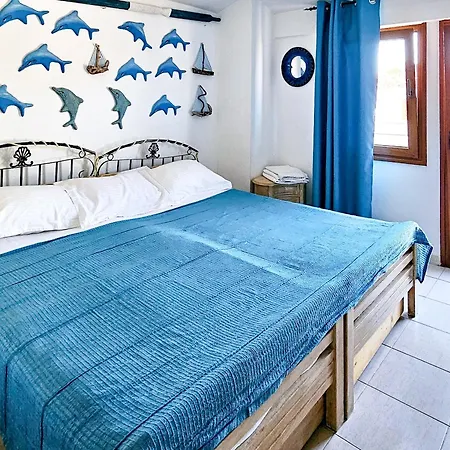 Maisonette By The Sea 50 M