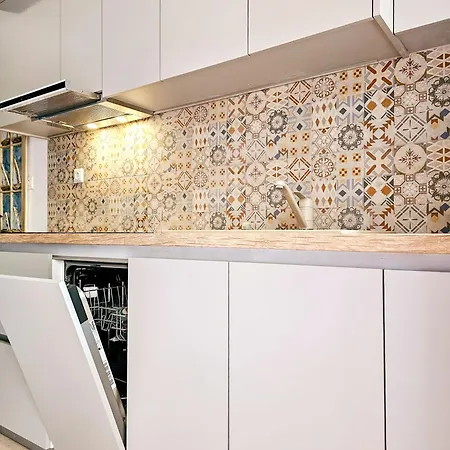 Case de vacanță Maisonette By The Sea 50 M