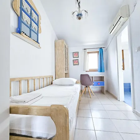Case de vacanță Maisonette By The Sea 50 M