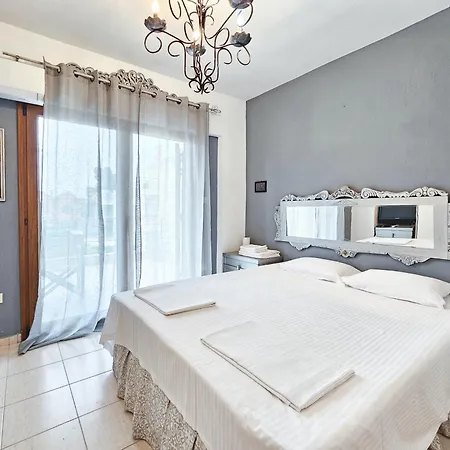 Maisonette By The Sea 50 M * Pefkochori