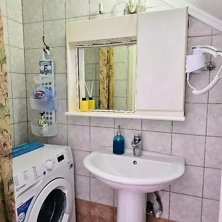 Case de vacanță Maisonette By The Sea 50 M