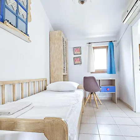 Maisonette By The Sea 50 M *