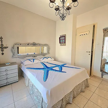 Maisonette By The Sea 50 M